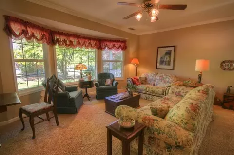 19101 Nathan Way, Redding, CA 96003 photo 10