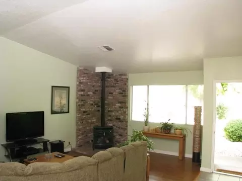 1227 Whistling Dr, Redding, CA 96003 photo 2