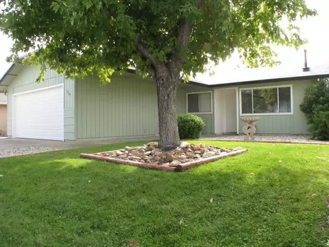 1227 Whistling Dr, Redding, CA 96003 photo 1