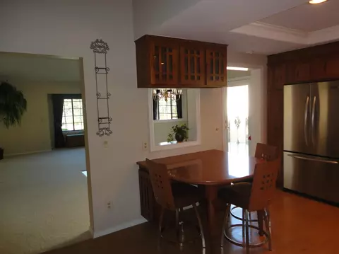 1643 Lakeside Dr, Redding, CA 96001 photo 15