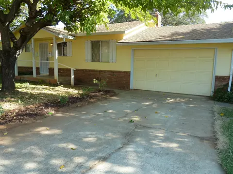 2755 Irwin Rd, Redding, CA 96002 photo 3