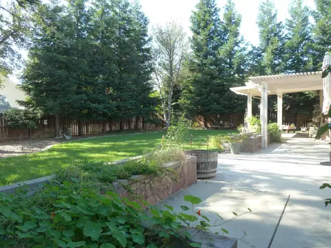 3005 Copper Creek Dr, Redding, CA 96002 photo 9