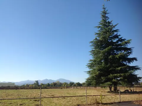 19326 Niles Ln, Redding, CA 96002 photo 1