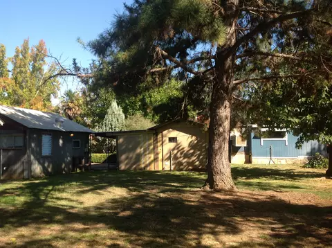 19326 Niles Ln, Redding, CA 96002 photo 38