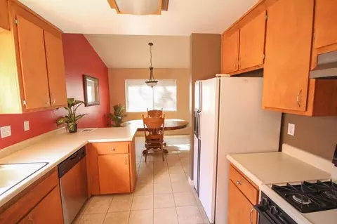1923 Galaxy Way, Redding, CA 96002 photo 3