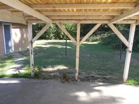 2735 Russell St, Redding, CA 96001 photo 18