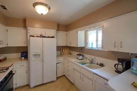 22085 Hermosa Dr, Anderson, CA 96007 photo 18