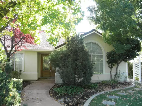 4390 Rising Mist Cir, Redding, CA 96001 photo 1