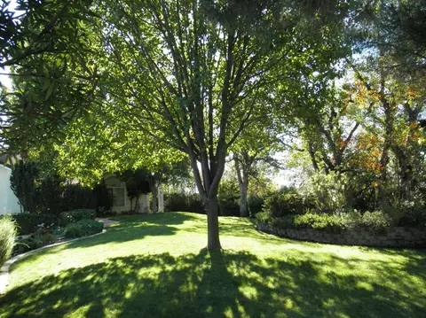 4390 Rising Mist Cir, Redding, CA 96001 photo 2