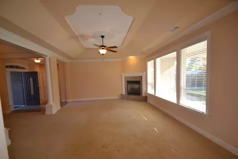 1951 Dellwood, Redding, CA 96003 photo 4