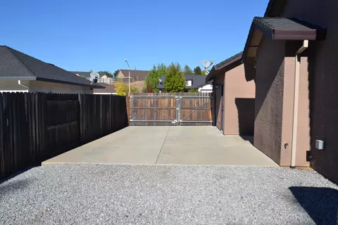 1951 Dellwood, Redding, CA 96003 photo 5