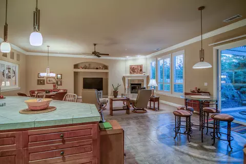 3273 Stanford Dr, Redding, CA 96003 photo 10