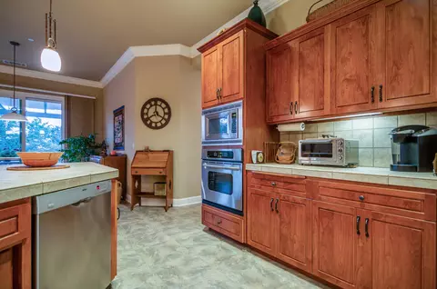 3273 Stanford Dr, Redding, CA 96003 photo 7