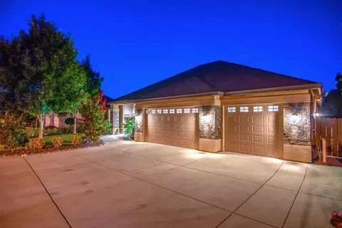 3273 Stanford Dr, Redding, CA 96003 photo 27