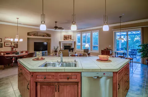 3273 Stanford Dr, Redding, CA 96003 photo 9