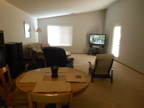 557 Cessane Walk, Redding, CA 96001 photo 6