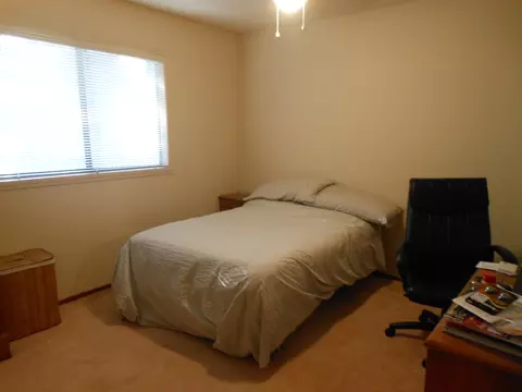557 Cessane Walk, Redding, CA 96001 photo 5