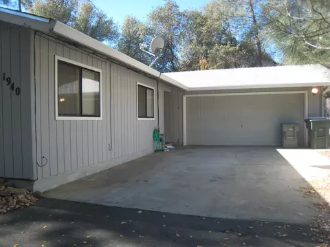 1940 Herbscenta Ln, Redding, CA 96003 photo 2