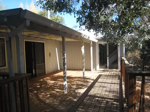 1940 Herbscenta Ln, Redding, CA 96003 photo 4