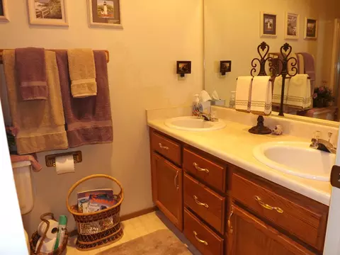 3611 Magnums Way, Redding, CA 96003 photo 5