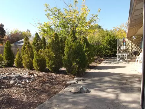3611 Magnums Way, Redding, CA 96003 photo 17