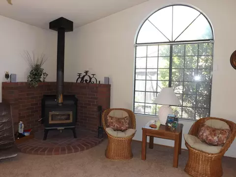 3611 Magnums Way, Redding, CA 96003 photo 4