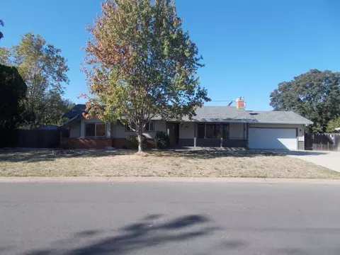 7212 Granada Dr, Redding, CA 96002 photo 2