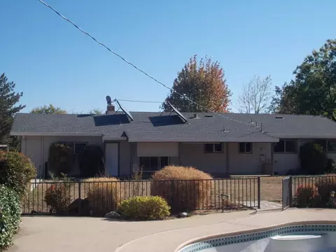 7212 Granada Dr, Redding, CA 96002 photo 4