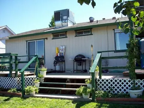 848 Springer Dr, Redding, CA 96003 photo 1