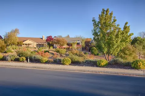 330 Vintage Path, Redding, CA 96003 photo 5