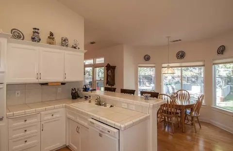 1070 River Ridge Dr, Redding, CA 96003 photo 8