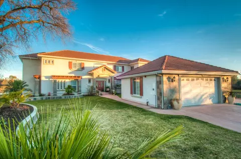 7051 Riverside Dr, Redding, CA 96001 photo 1