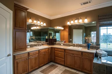 7051 Riverside Dr, Redding, CA 96001 photo 34