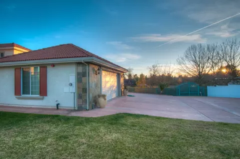 7051 Riverside Dr, Redding, CA 96001 photo 11