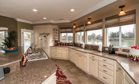 7051 Riverside Dr, Redding, CA 96001 photo 20