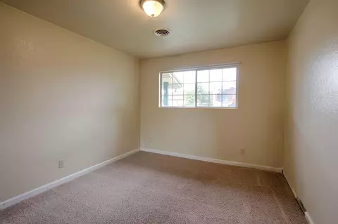 1177 Lorraine Dr, Redding, CA 96002 photo 9