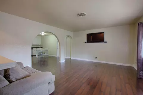 1177 Lorraine Dr, Redding, CA 96002 photo 4