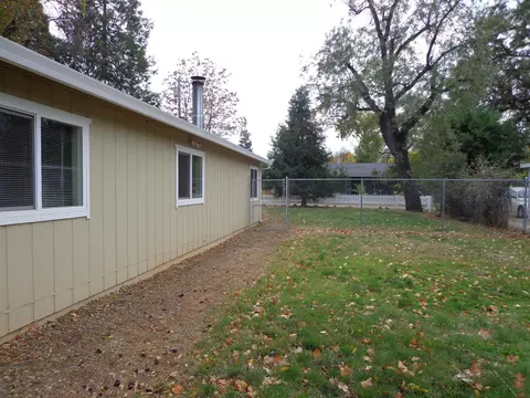 35 Rose Ln, Redding, CA 96003 photo 22