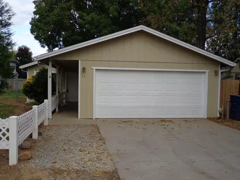 35 Rose Ln, Redding, CA 96003 photo 2
