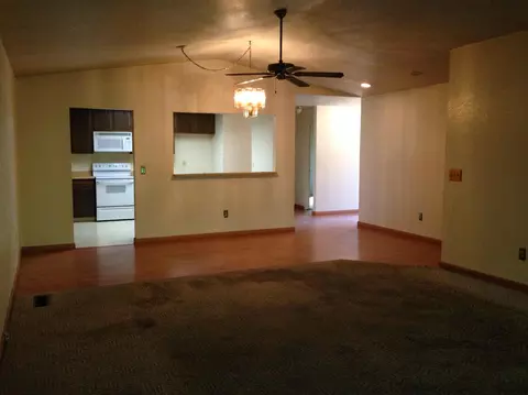 758 Coffeeberry Ln, Redding, CA 96003 photo 4