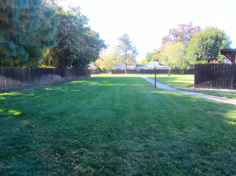 1850 Del Mar Ave, Redding, CA 96003 photo 23