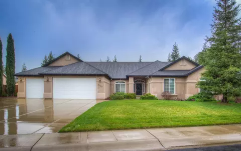 2743 Madison Riv, Redding, CA 96002 photo 1