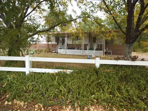 20596 Lassen View Ln, Redding, CA 96002 photo 1