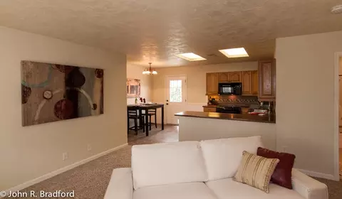 4110 Bradley Dr, Redding, CA 96003 photo 6
