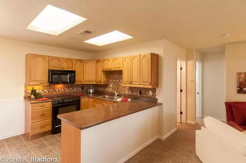 4110 Bradley Dr, Redding, CA 96003 photo 9