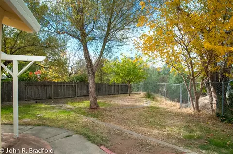 4110 Bradley Dr, Redding, CA 96003 photo 27