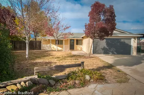 4110 Bradley Dr, Redding, CA 96003 photo 2