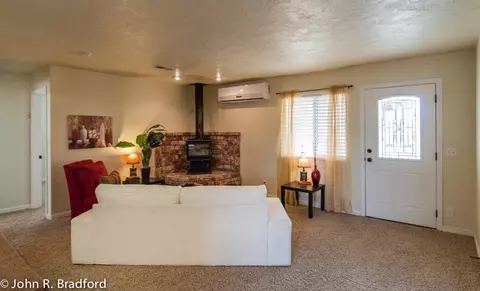 4110 Bradley Dr, Redding, CA 96003 photo 4