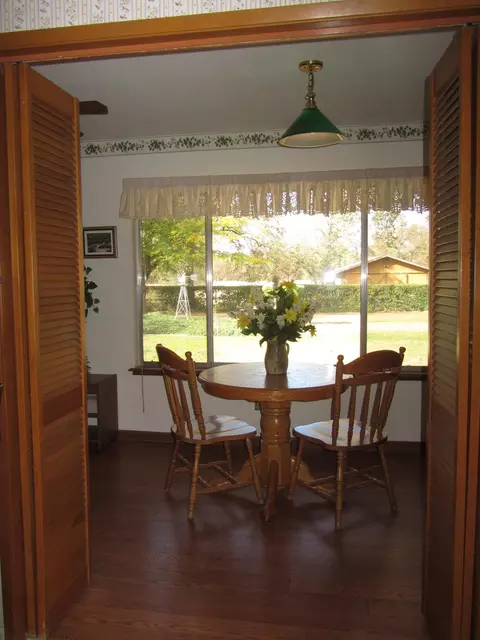 3168 Inverness St, Redding, CA 96002 photo 9