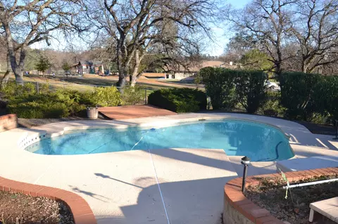 15838 Macleod, Redding, CA 96001 photo 3